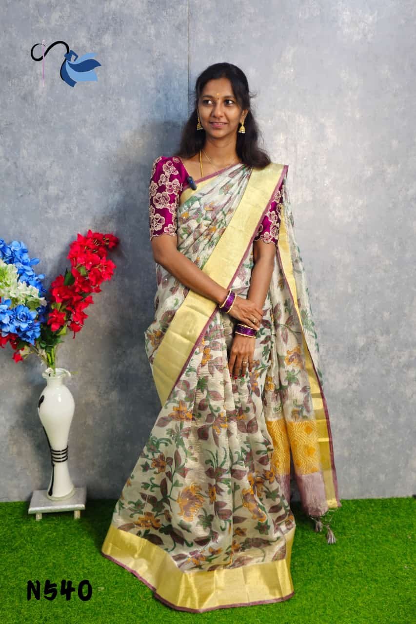 Blooming in beauty with this crush tissue silk saree